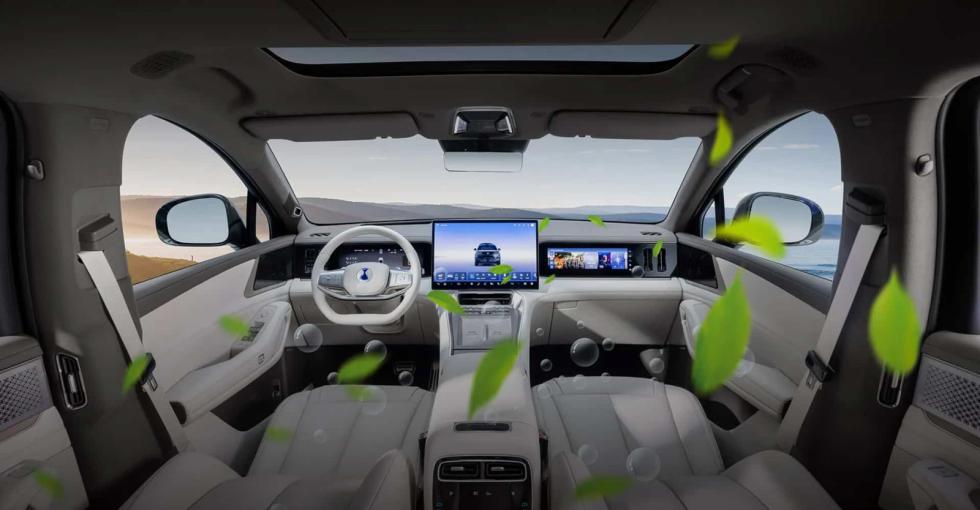 Νέο Denza N8L: PHEV με 762 άλογα και 230 χλμ. ηλεκτρική αυτονομία